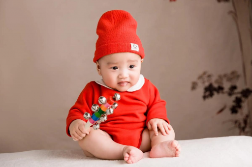 哪里可以供卵代生孩子宝宝几个月戴银手镯好